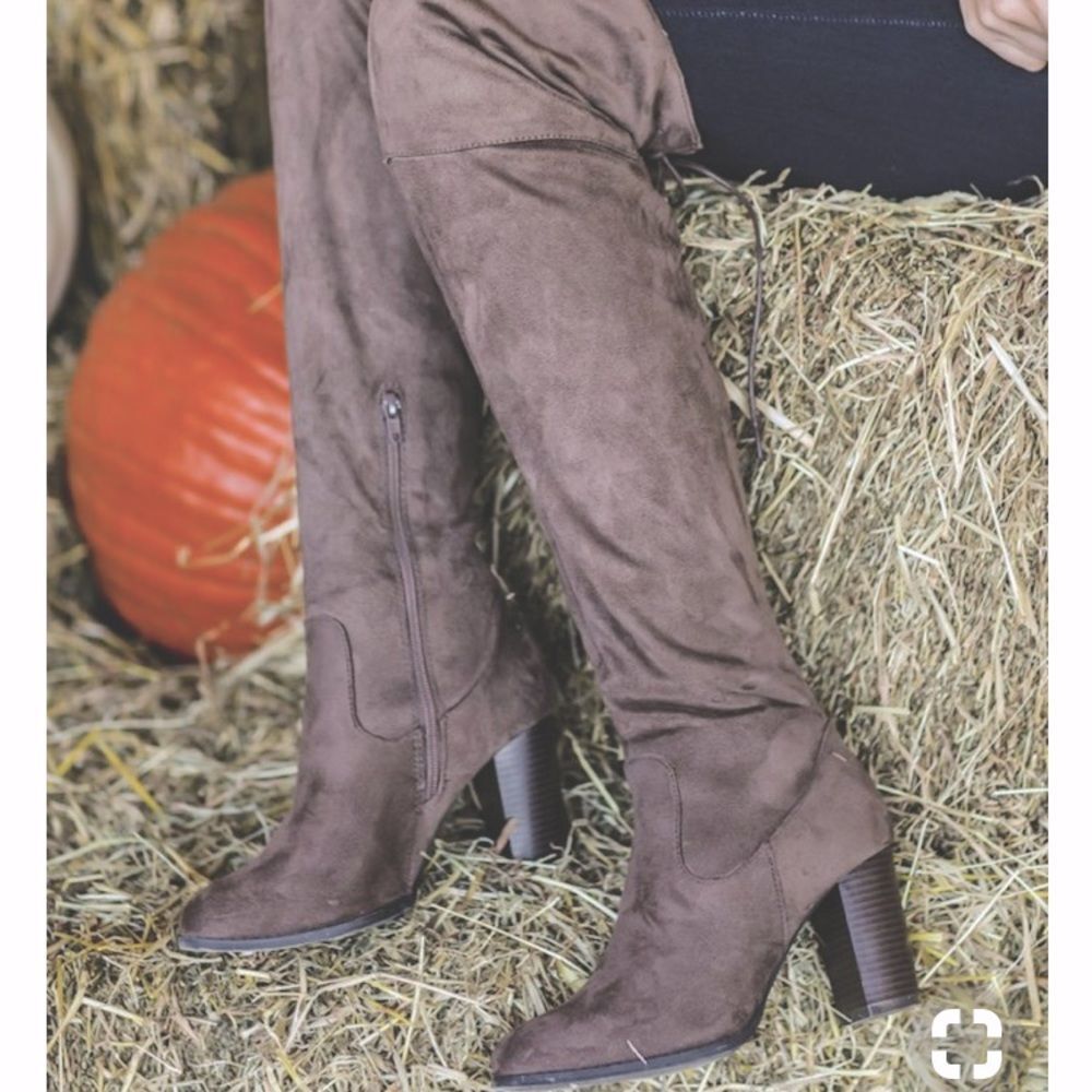 Qupid charcoal heeled boots 6.5